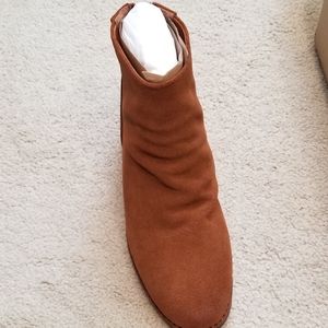 Gentle Souls Suade Bootie (Emma)with Back Zipper 6.5 M, Luggage color